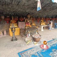 บรรยากาศ แกะสลักพระใหญ่ อู่ทอง สุพรรณบุรี