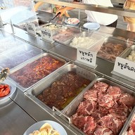 จ๊อบแจ๊บ บุฟเฟ่ต์หมูกระทะทอง