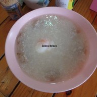 เมนูของร้าน โจ๊กหมูทรงเครื่อง