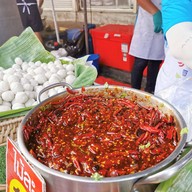 เมนูของร้าน ปั้นสดลูกชิ้น เฮงจัง