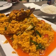 สมบูรณ์โภชนา เซ็นทรัลเอ็มบาสซี่