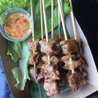 ปิ้งย่างรสนิยม Rosniyomgrill สาขา สันกำแพง ลานเบียร์ 88Backyardcnx