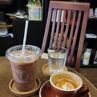 ผู้ชายขายกาแฟ