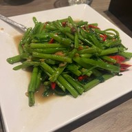 สมบูรณ์โภชนา เซ็นทรัลเอ็มบาสซี่