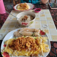เมนูของร้าน ข้าวพันผักฟ้าฮ่าม
