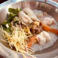 เจ๊จิ๋มอิ่มอร่อยยามเช้า สาขาชะอำ