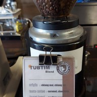 ผู้ชายขายกาแฟ