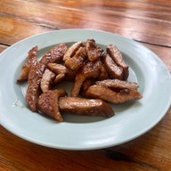 ลาบอุบล4 (ป้าแดง)