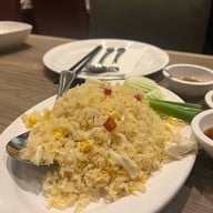 สมบูรณ์โภชนา เซ็นทรัลเอ็มบาสซี่