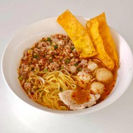 ก๋วยตี๋ยวต้มยำหมูบะช่อ น่าน