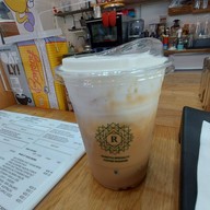 Rosetta Coffee เจริญกรุง