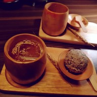 Siamese Cocktail & Gallery -