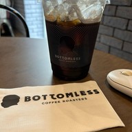 บอททอมเลส พระราม 3 - Rama3 (ร้านกาแฟ บอททอมเลส)