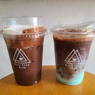 Baan Toey Kafe' อ.เขมราฐ