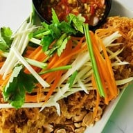 ส้มตำมุมทอง บางกรวย