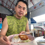 ร้านข้าวมันไก่ตีนดอยเจ็ดยอด 7 ยอดพลาซ่า