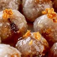 ลูกชิ้นทอด ปลายแหลม