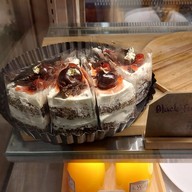 Double U Coffee & Bakery