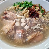 ก๋วยจั๊บญวน /ก๋วยจั๊บสาวญวน เส้นสดทำเอง โชคชัย4ซ.6