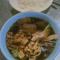 รอเรือ ก๋วยเตี๋ยวเป็ด