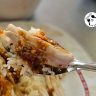เมนูของร้าน ข้าวมันไก่ลิ้มโภชนาตลาดพลู