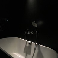 บลูมังกี้ฮับแอนด์โฮเทล