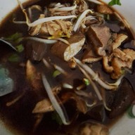 เมนูของร้าน ก๋วยเตี๋ยวเป็ดพะโล้คุณโบ๊ท