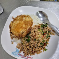 เมนูของร้าน ยินดี นู้ดเดิ้ล บางบอน
