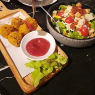 Florista Cafe And Eatery