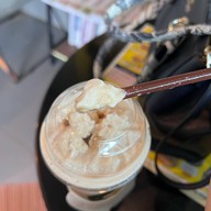 EAT 'EM UP CAFE ลำลูกกาคลอง2