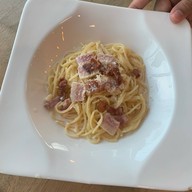WARMWHITE cafe&hangout