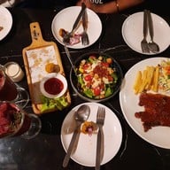 Florista Cafe And Eatery