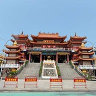 บรรยากาศ Spring And Autumn Pavilions