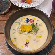 ข้าวขวัญ ไก่แบ้