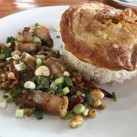 อาม่า สุกี้คั่วไก่ บางเสร่ - ถนนสุขุมวิท