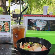 คุ้มพระยา ก๋วยเตี๋ยว บะหมี่เกี๊ยว เป็ดย่าง ติ่มซำฮาลาล วุ้นคุ้มพระยา เค้กวุ้นดอกไม้ วุ้นมาลัยวันแม่ หนองจอก