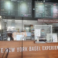 บรรยากาศ BKK Bagel Bakery มณียาเซ็นเตอร์