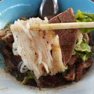 เมนูของร้าน บ้านเตี๋ยวเรือ