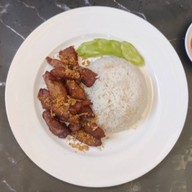 ร้านเค้กสีแดง By Ananta bakery เอื้ออาทรตึก48