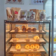 บรรยากาศ BKK Bagel Bakery มณียาเซ็นเตอร์