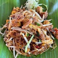 เมนูของร้าน ผัดไทอิงธารา