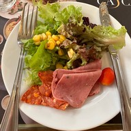 Cascade Restaurant ดุสิตธานี พัทยา