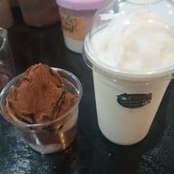 ตวันปั่นอะโวคาโด (ถนนคนเดิน)