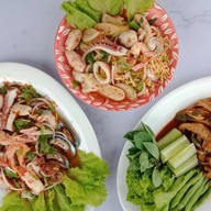 ยำไปเลย (นาหนองท่าแพ) สาขา 1