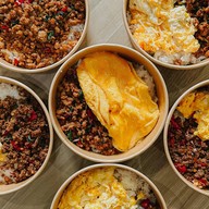 กินได้ กะเพรา ไข่เจียว โค้งราม่า