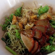 เมนูของร้าน เป็ดย่างเจ๊เกียงบางรัก