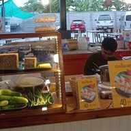 ปอเปี๊ยะสดพันท้าย