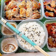 เจ๊เดือนทะเลดอง(กุ้งแช่น้ำปลา รสเด็ด) ประชาอุทิศ32