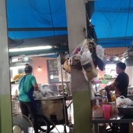บรรยากาศ เป็ดย่างเจ๊เกียงบางรัก