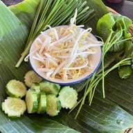 ผัดไทอิงธารา